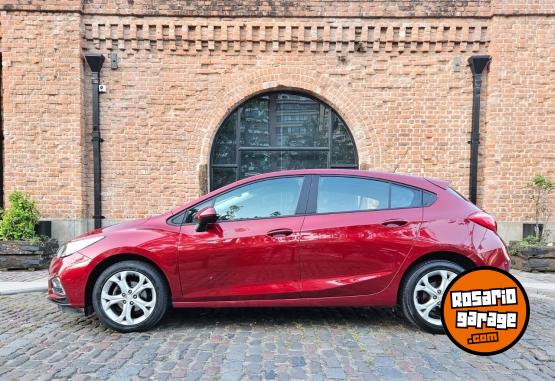 Autos - Chevrolet CRUZE LT 2017 Nafta 120000Km - En Venta