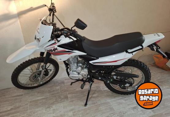 Motos - Corven Triax 150 2023 Nafta 50Km - En Venta