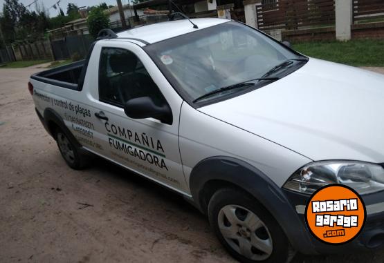 Camionetas - Fiat strada working 2015 GNC 108000Km - En Venta