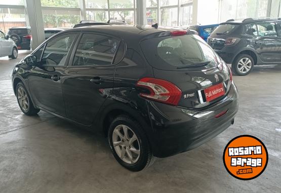 Autos - Peugeot 208 2014 Nafta 113800Km - En Venta