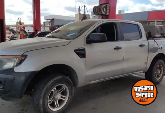 Camionetas - Ford RANGER 2014 GNC 180000Km - En Venta