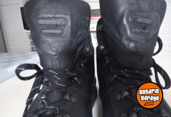 Indumentaria - Botas hitec ALTITUDE V - En Venta