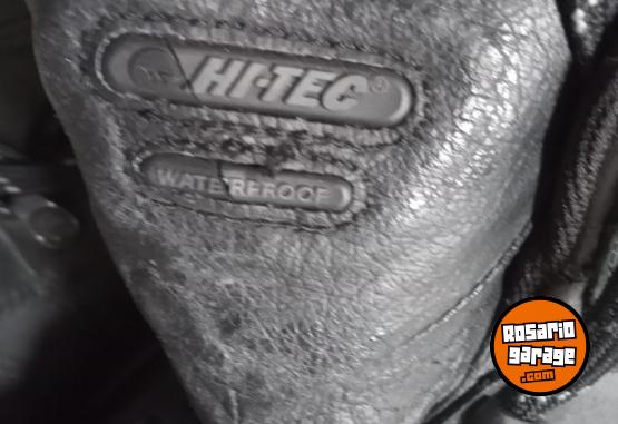 Indumentaria - Botas hitec ALTITUDE V - En Venta