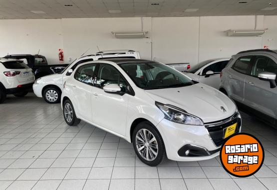 Autos - Peugeot 208 Feline 2019 Nafta 65000Km - En Venta