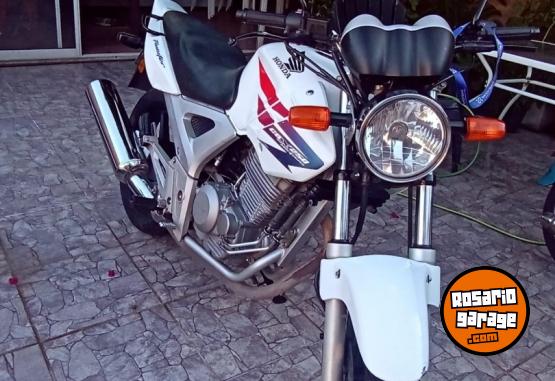 Motos - Honda TWISTER 250 2013 Nafta 44000Km - En Venta