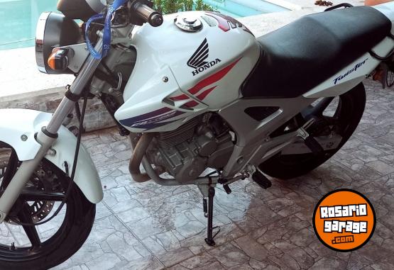 Motos - Honda TWISTER 250 2013 Nafta 44000Km - En Venta