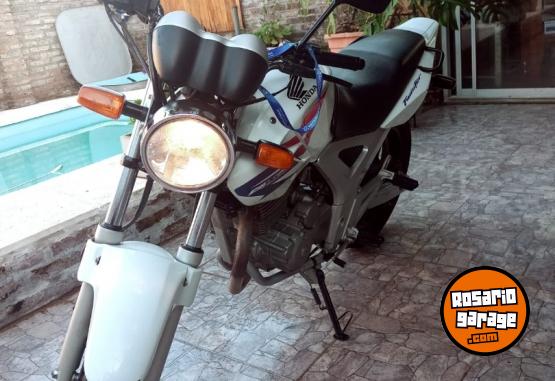 Motos - Honda TWISTER 250 2013 Nafta 44000Km - En Venta