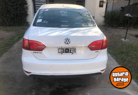 Autos - Volkswagen Vento 2.5 full 2013 Nafta 180000Km - En Venta