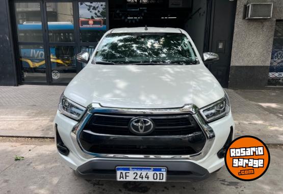 Camionetas - Toyota Hilux srx 2.8 tdi 2022 Diesel 31000Km - En Venta