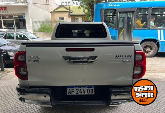 Camionetas - Toyota Hilux srx 2.8 tdi 2022 Diesel 31000Km - En Venta