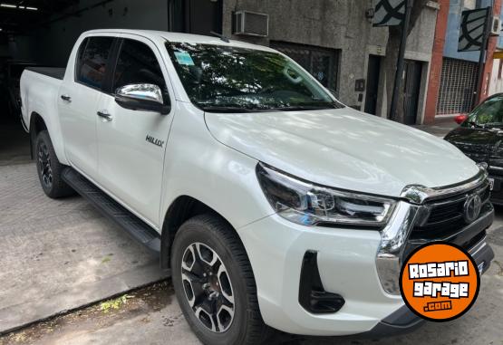 Camionetas - Toyota Hilux srx 2.8 tdi 2022 Diesel 31000Km - En Venta