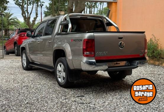 Camionetas - Volkswagen AMAROK HIGHLINE PACK 4X4 2017 Diesel 165000Km - En Venta