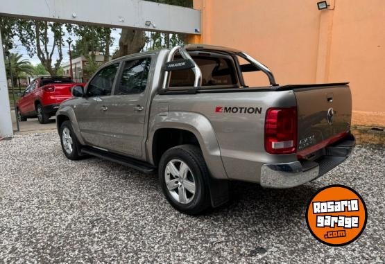 Camionetas - Volkswagen AMAROK HIGHLINE PACK 4X4 2017 Diesel 165000Km - En Venta