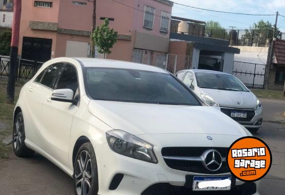 Autos - Mercedes Benz A200 2017 Nafta 130000Km - En Venta