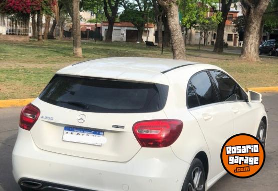 Autos - Mercedes Benz A200 2017 Nafta 130000Km - En Venta