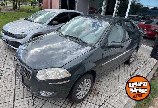 Autos - Fiat SIENA ATTRACTIVE 1.4 2010 GNC 180000Km - En Venta