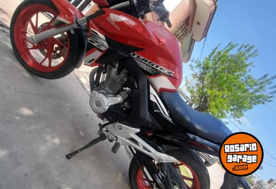 Motos - Honda TWISTER 250 2020 Nafta 3400Km - En Venta