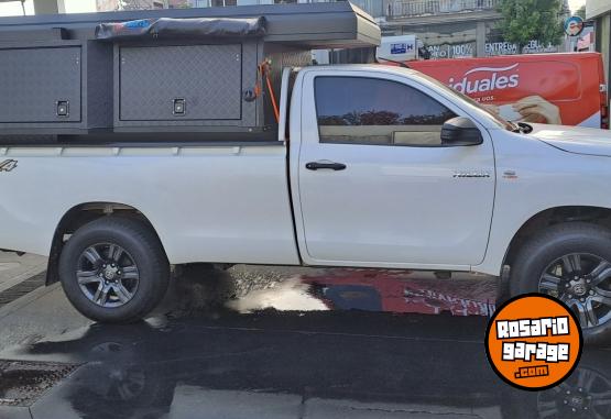 Camionetas - Toyota Hilux 2019 Diesel 74000Km - En Venta