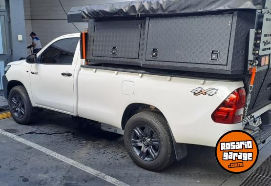 Camionetas - Toyota Hilux 2019 Diesel 74000Km - En Venta