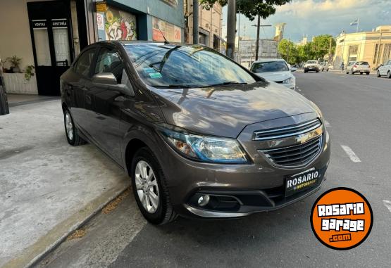 Autos - Chevrolet Prisma LTZ 2013 Nafta 140000Km - En Venta