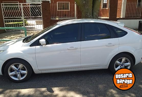 Autos - Ford FOCUS TREND 2012 Nafta 128000Km - En Venta