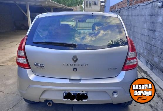 Autos - Renault Sandero no Logan no corsa 2012 GNC 116000Km - En Venta