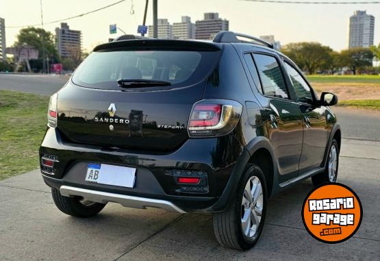 Autos - Renault SANDERO STEPWAY 2017 GNC 96000Km - En Venta