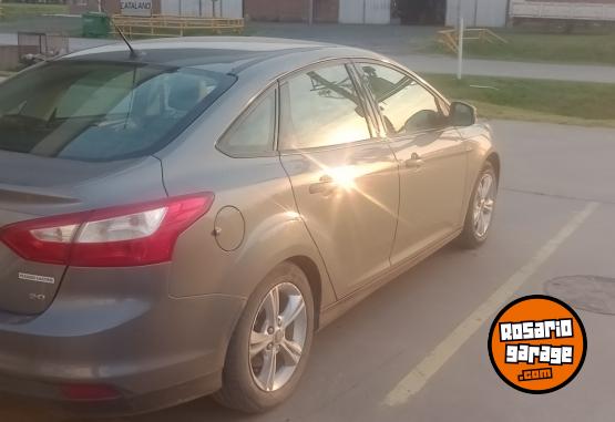 Autos - Ford Focus 2015 GNC 80000Km - En Venta