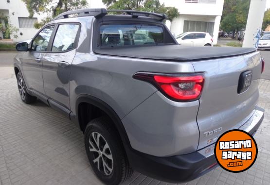 Camionetas - Fiat TORO FREEDOM 1.8 2023 Nafta 0Km - En Venta