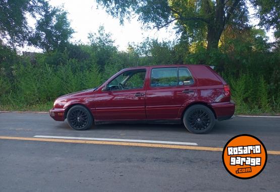 Autos - Volkswagen Golf 1996 Nafta 250000Km - En Venta