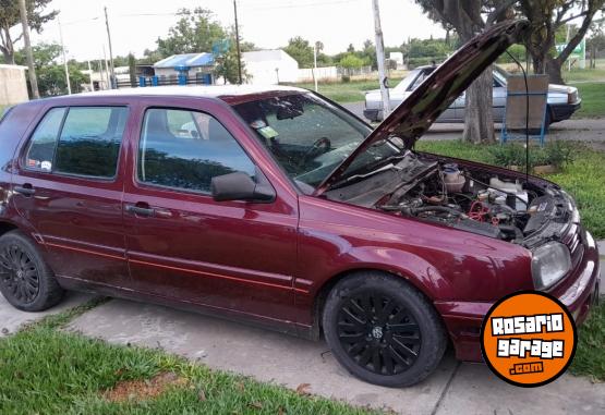 Autos - Volkswagen Golf 1996 Nafta 250000Km - En Venta