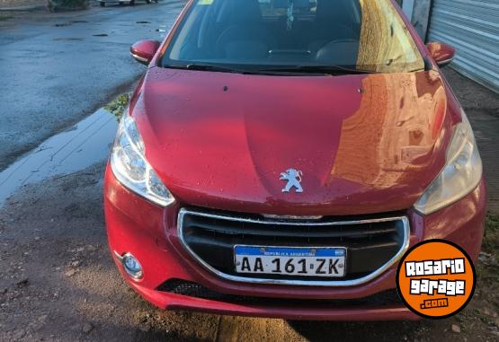 Autos - Peugeot 208 2016 Nafta 172000Km - En Venta