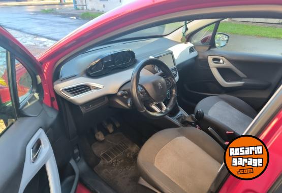 Autos - Peugeot 208 2016 Nafta 172000Km - En Venta