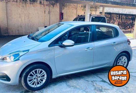 Autos - Peugeot 208 Allure 2018 Nafta 43000Km - En Venta