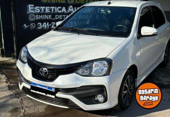 Autos - Toyota Etios 2020 Nafta 97000Km - En Venta