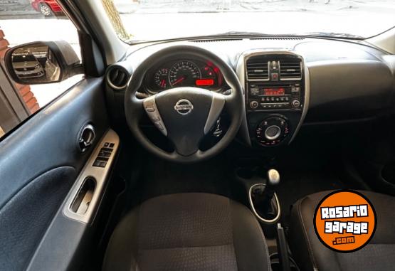 Autos - Nissan March 2018 Nafta 57000Km - En Venta