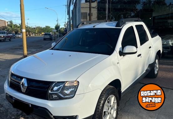 Camionetas - Renault Duster Oroch 2020 GNC 78000Km - En Venta