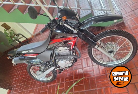 Motos - Honda Tornado 2019 Nafta 3000Km - En Venta