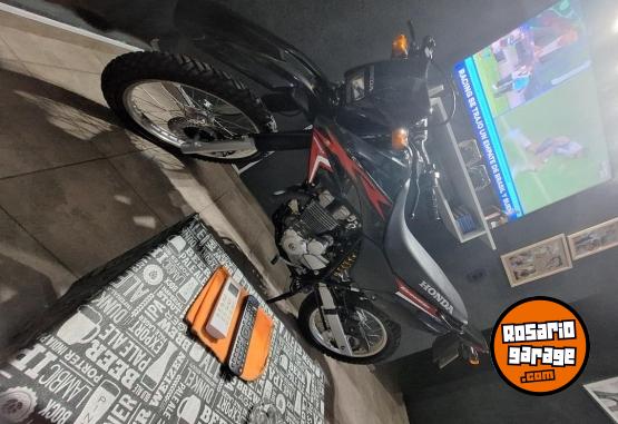 Motos - Honda Tornado 2019 Nafta 3000Km - En Venta