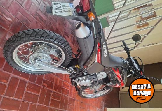 Motos - Honda Tornado 2019 Nafta 3000Km - En Venta