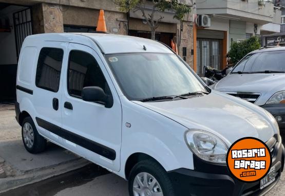 Utilitarios - Renault KANGOO CONFORT 5 ACIENTOS 2014 GNC 160000Km - En Venta