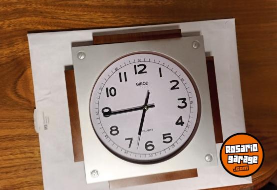 Hogar - RELOJ  DE  PARED - Girod - En Venta