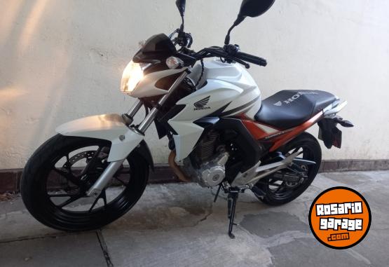 Motos - Honda Twister 2019 Nafta 22000Km - En Venta