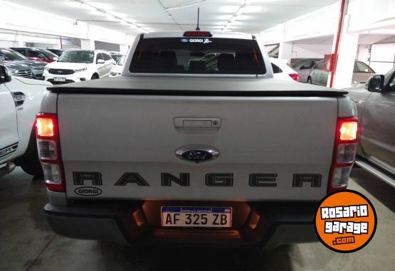 Camionetas - Ford Ranger CD 4x2 Diesel 3.2L 2022 Nafta 17427Km - En Venta