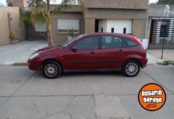 Autos - Ford Focus 2001 GNC 280000Km - En Venta