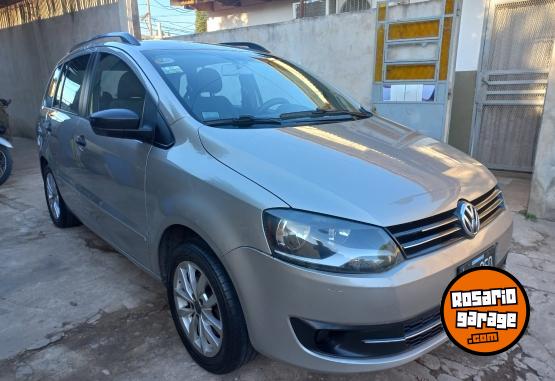 Autos - Volkswagen SURAN 1.6 8V 2013 GNC 119000Km - En Venta