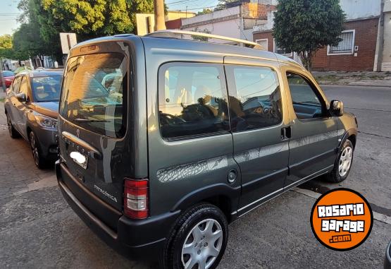 Utilitarios - Peugeot Partner patagonica 2013 Nafta  - En Venta