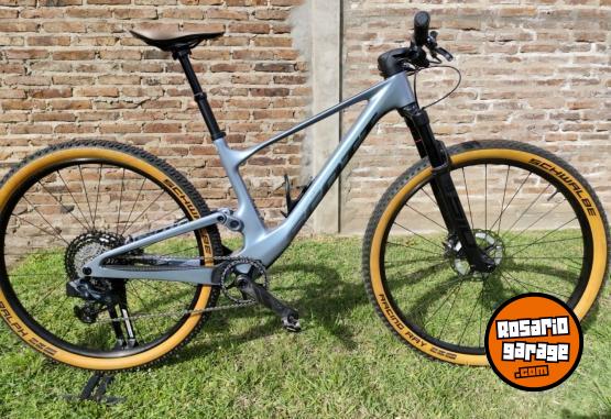 Deportes - SCOTT SPARK RC PRO - MTB - BICICLETA - NO SPECIALIZED, TREK, MERIDA, VENZO, GT - En Venta