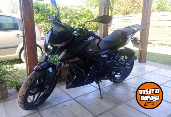 Motos - Bajaj Rouser 250 2023 Nafta 2500Km - En Venta