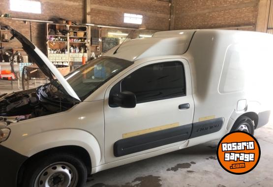 Utilitarios - Fiat Fiorino novo 2018 GNC 300000Km - En Venta